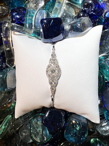 Wholesale Jeweler «Downtown Goldsmith», reviews and photos, 139 N Woodland Blvd, DeLand, FL 32720, USA