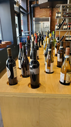 Wine Store «Everson Royce Wine & Spirits», reviews and photos, 155 N Raymond Ave, Pasadena, CA 91103, USA