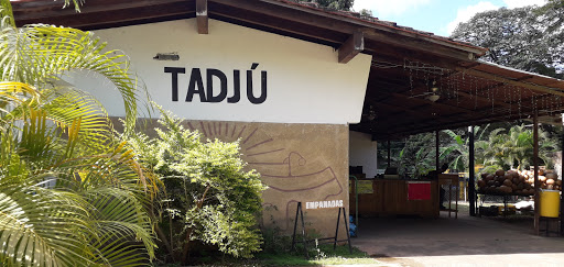 Tadjú