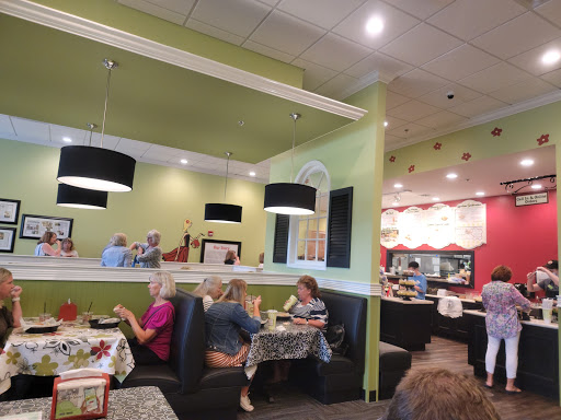 Shopping Mall «Crestview Hills Town Center», reviews and photos, 2791 Town Center Blvd, Crestview Hills, KY 41017, USA