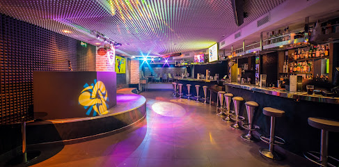 Crystals Karaoke Puerto Banus - 36.488112, -4.952181, 29660 Marbella, Málaga, Spain