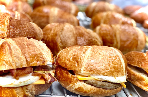 Donut Shop «Clifton Donut Shop», reviews and photos, 2317 Brownsboro Rd, Louisville, KY 40206, USA