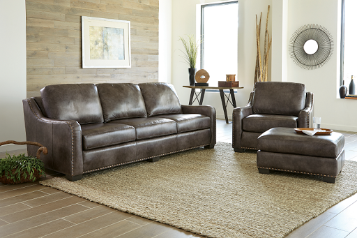 Furniture Store «Gigglin Pig», reviews and photos, 3403 Caledonia Avon Rd, Caledonia, NY 14423, USA