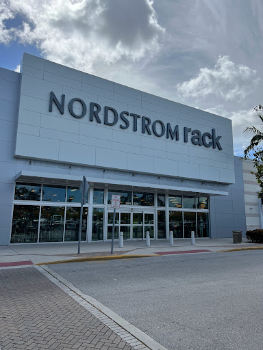 Department Store «Nordstrom Rack Palm Beach Outlets», reviews and photos, 1865 Palm Beach Lakes Blvd, West Palm Beach, FL 33401, USA