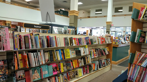Book Store «Horizon Books», reviews and photos, 243 E Front St, Traverse City, MI 49684, USA
