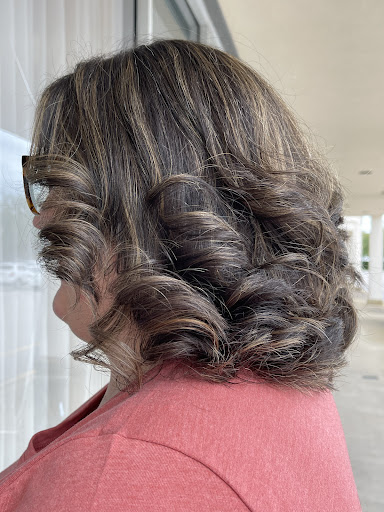 Beauty Salon «A Cut Above Hair Salon», reviews and photos, 5561 Portsmouth Blvd, Portsmouth, VA 23701, USA