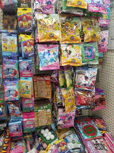 Dollar Store «Dollar Tree», reviews and photos, 8653 Columbus Pike, Lewis Center, OH 43035, USA