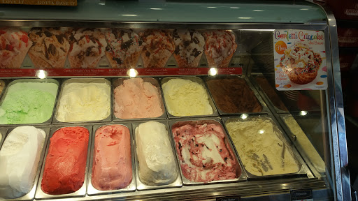 Ice Cream Shop «Cold Stone Creamery», reviews and photos, 25 Mamaroneck Ave, White Plains, NY 10601, USA