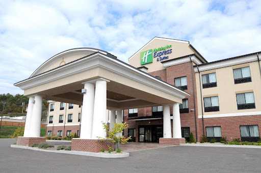 Holiday Inn Express & Suites Cambridge, an IHG Hotel image 1