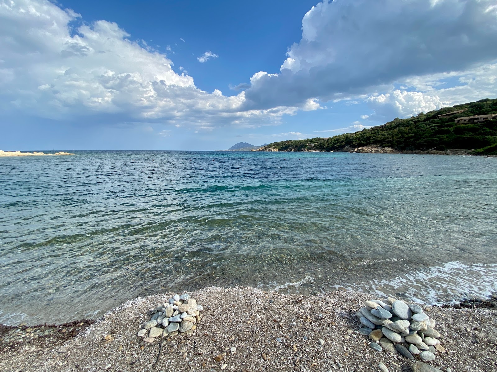 Foto van Spiaggia Alghe met blauw puur water oppervlakte