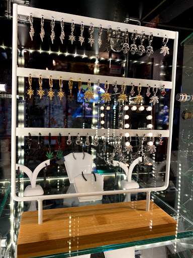 Tattoo Shop «Pare Eddie Tattoo & Piercing Salon», reviews and photos, 14181 Newport Ave e, Tustin, CA 92780, USA