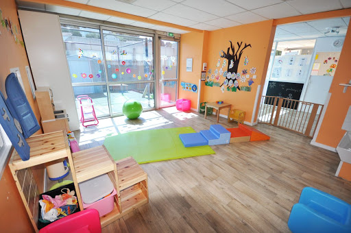 Micro Nursery Montessori Tassigny La Maison Bleue