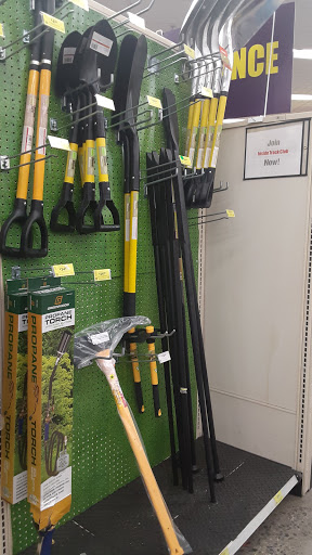 Hardware Store «Harbor Freight Tools», reviews and photos, 270 Peninsula Blvd, Hempstead, NY 11550, USA