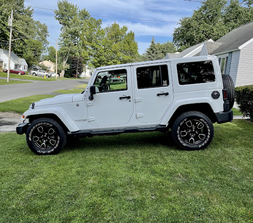 Used Car Dealer «Sun Auto Warehouse», reviews and photos, 8010 Brewerton Rd, Cicero, NY 13039, USA