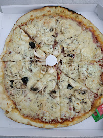 Pizza du Melina Pizza...pizzeria à Saint-Gilles - n°1