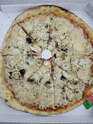 Photo n°2 de Melina Pizza...pizzeria à Saint-Gilles ()