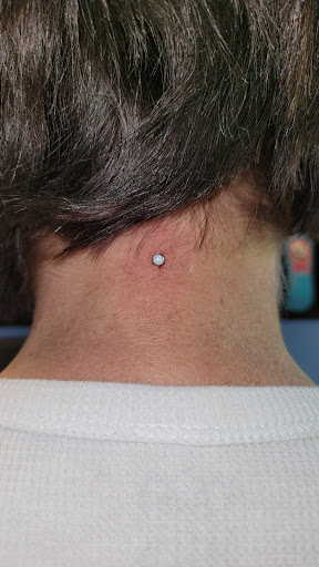 Body Piercing Shop «Immortal Art Tattoo & Body Piercing : Scottsdale», reviews and photos, 10255 N Scottsdale Rd #1, Paradise Valley, AZ 85253, USA