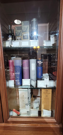 Wine Store «Wine Library», reviews and photos, 586 Morris Ave, Springfield Township, NJ 07081, USA