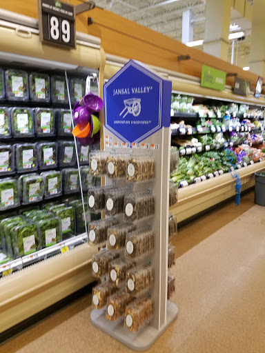 Grocery Store «Stop & Shop», reviews and photos, 333 W River St, Providence, RI 02904, USA