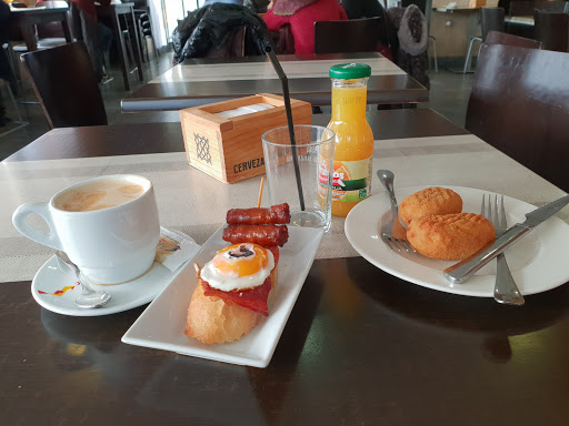 Doña Sancha Cafetería - Restaurante