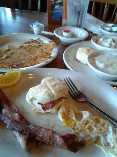 American Restaurant «Cracker Barrel Old Country Store», reviews and photos, 1824 W Lucas St, Florence, SC 29501, USA