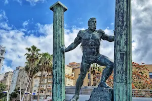 Estatua de Hercules image