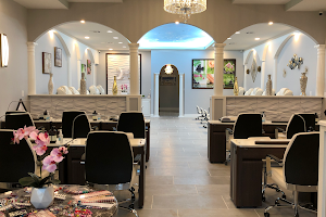 VERA NAILS & SPA image