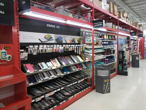Office Supply Store «Staples», reviews and photos, 23131 Michigan Ave, Dearborn, MI 48124, USA