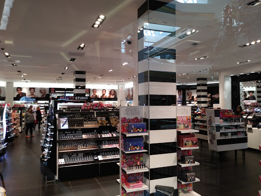Cosmetics Store «SEPHORA», reviews and photos, 3333 Bear St #213, Costa Mesa, CA 92626, USA
