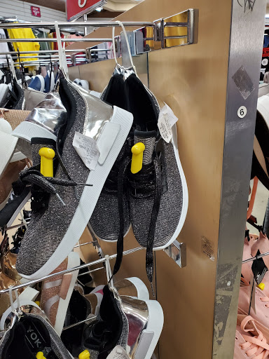 Discount Store «Fallas Paredes Discount Stores», reviews and photos, 308 E University Dr, Mesa, AZ 85201, USA