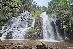 Chutes de la Karera Falls image