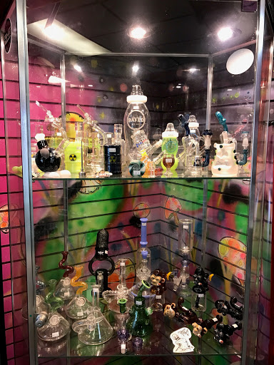 Tobacco Shop «Up In Smoke - Surfside», reviews and photos, 325 US-17 BUS, Surfside Beach, SC 29575, USA