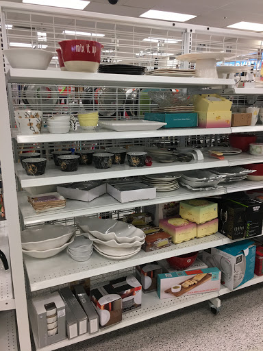 Clothing Store «Ross Dress for Less», reviews and photos, 151 N McDowell Blvd, Petaluma, CA 94954, USA