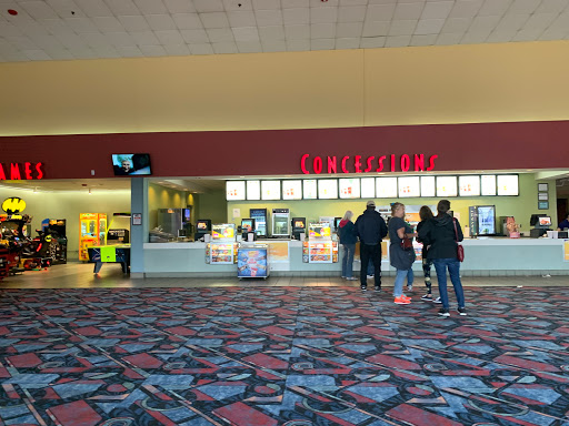 Movie Theater «Regal Cinemas Manahawkin 10», reviews and photos, 733 NJ-72, Manahawkin, NJ 08050, USA