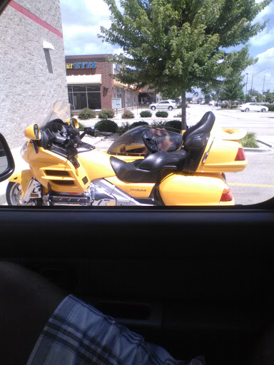 Shoe Store «DSW Designer Shoe Warehouse», reviews and photos, 2347 Sycamore Rd, DeKalb, IL 60115, USA