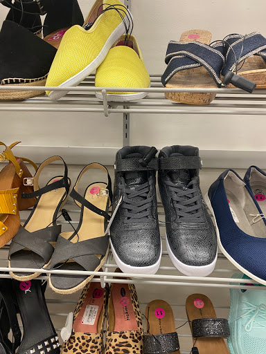 Clothing Store «Burlington Coat Factory», reviews and photos, 350 Towne Center Cir, Sanford, FL 32771, USA