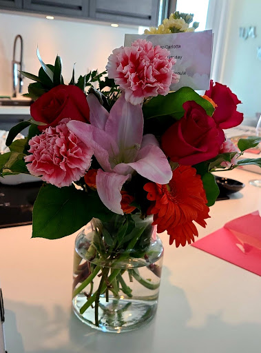 Florist «Veroniques Floral, Ltd.», reviews and photos, 1162 N LaSalle Dr, Chicago, IL 60610, USA