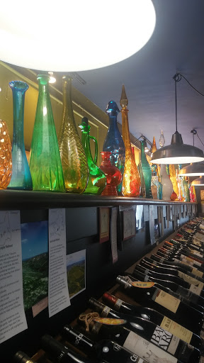 Wine Bar «Portalis Wine Shop», reviews and photos, 6754 15th Ave NW, Seattle, WA 98117, USA