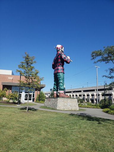 Monument «Paul Bunyan Statue», reviews and photos, 519 Main St, Bangor, ME 04401, USA