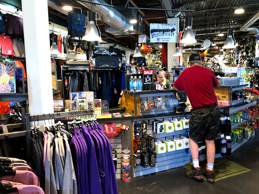Outdoor Sports Store «Eastern Mountain Sports», reviews and photos, 87 Marginal Way, Portland, ME 04101, USA