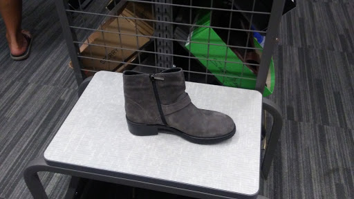 Department Store «Nordstrom Rack Palm Beach Outlets», reviews and photos, 1865 Palm Beach Lakes Blvd, West Palm Beach, FL 33401, USA