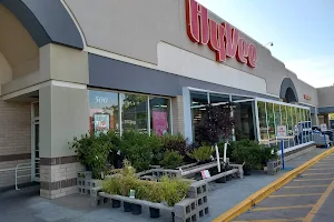 Hy-Vee Grocery Store image