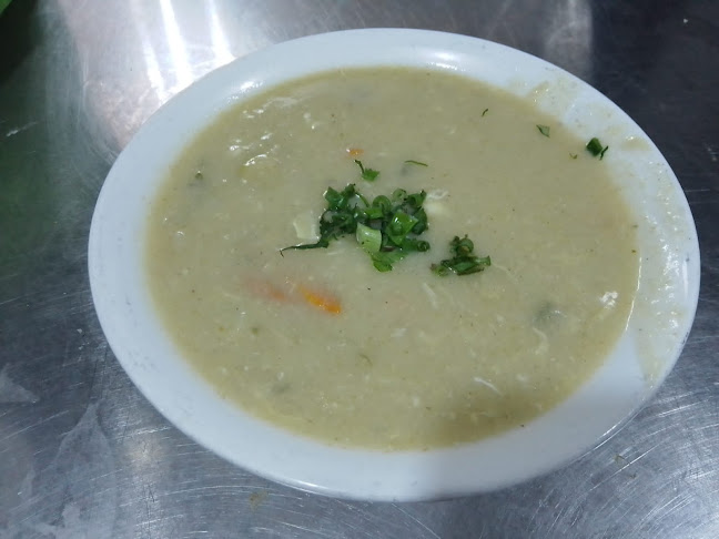 Opinii despre Lucia&Alessadro Cafe Restaurante Bistro în Cusco - Cafetería