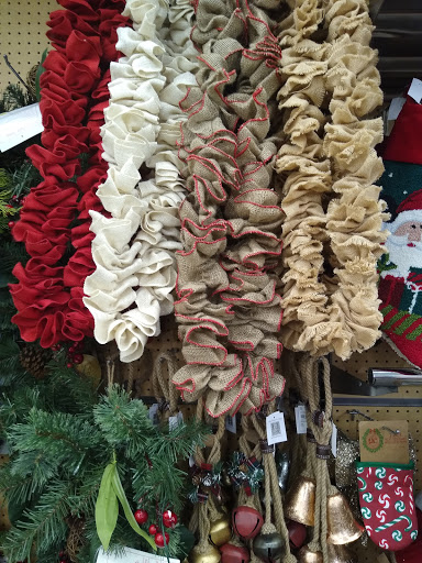 Home Goods Store «Tuesday Morning», reviews and photos, 2648 Tamiami Trail E, Naples, FL 34112, USA