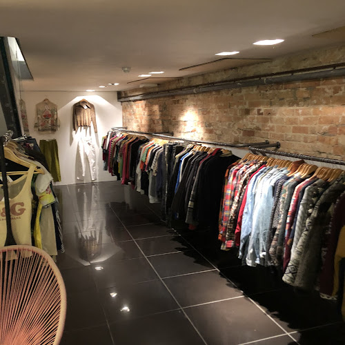 Reviews of Parade Vintage in Bournemouth - Clothing store