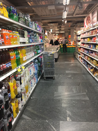 Rezensionen über Coop Supermarché Genève Rue de Lausanne in Genf - Supermarkt