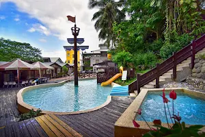 Cocos Hot Spring image