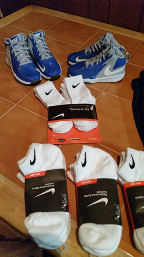 Shoe Store «Shoe Carnival», reviews and photos, 4125 Phoenix Ave, Fort Smith, AR 72903, USA