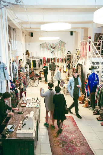 Retrock Vintage Designer Store