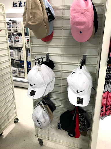 Department Store «Marshalls», reviews and photos, 120 Grand Hill Pl, Holly Springs, NC 27540, USA